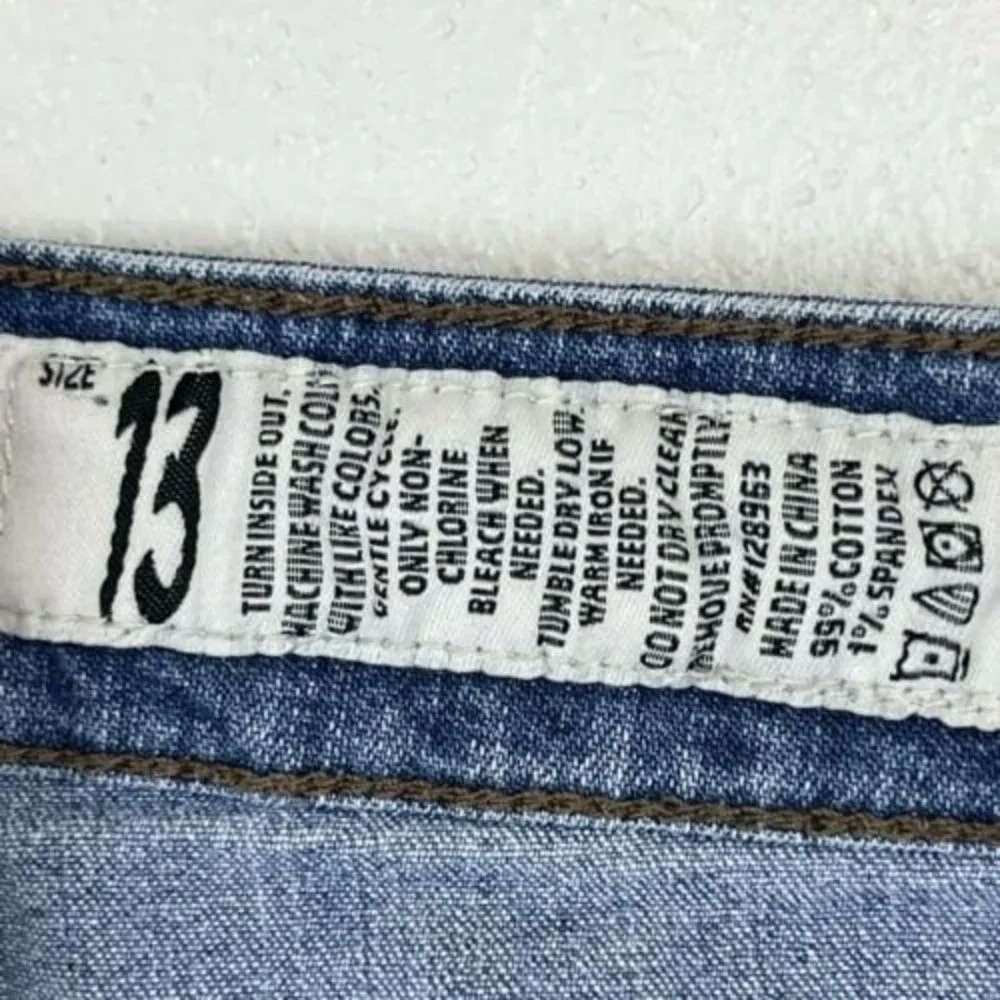 Jean Shorts Indigo Rein Cuffed Denim Blue Whiskered Stretch Size 13 Distressed - Picture 7 of 8